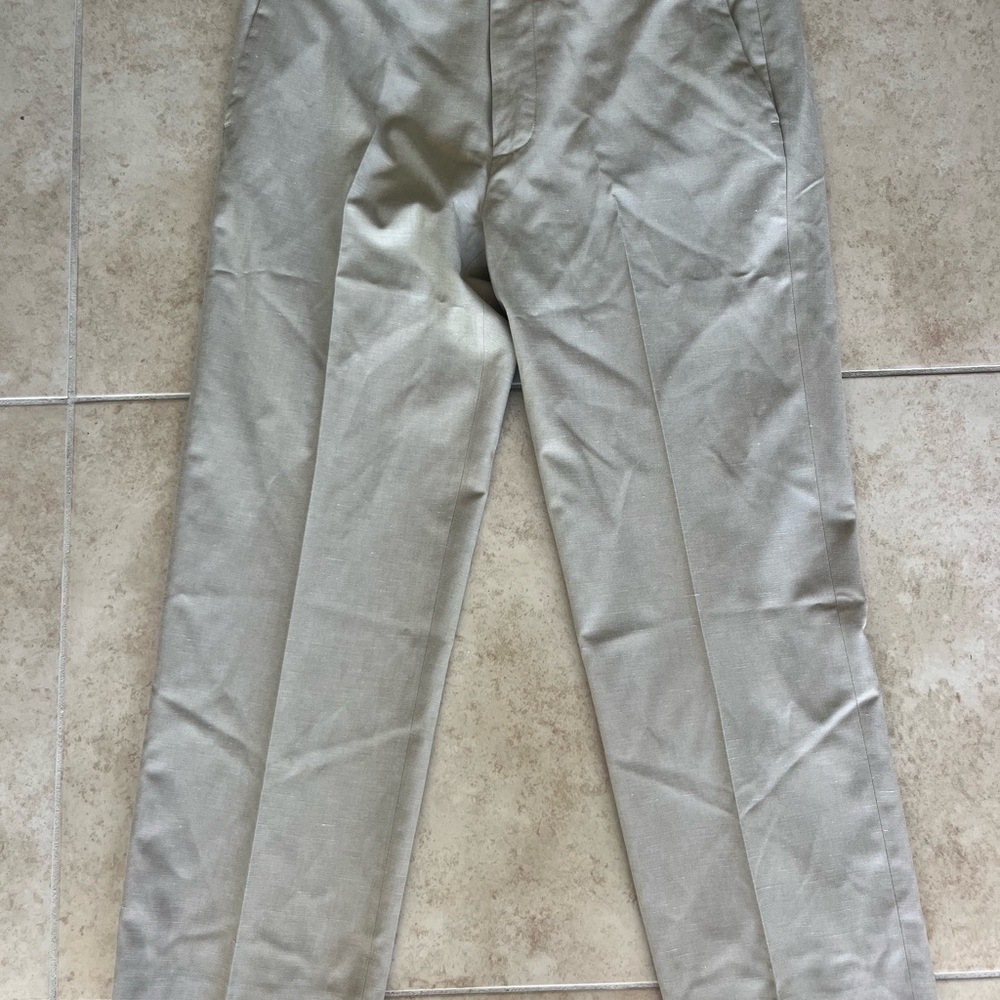 Haggar Men's Classic Slim Dress Pants - Light Gray